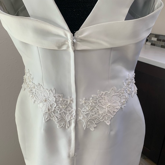 🚫SOLD🚫Wedding Sleeveless Beaded Column Silhouette Sample BridalGown Sz 16 - Picture 6 of 8